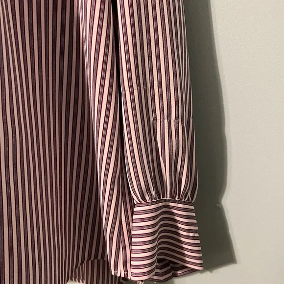 Loft Plus Blouse Pin Stripes Size 18 Keyhole Back - Picture 7 of 16